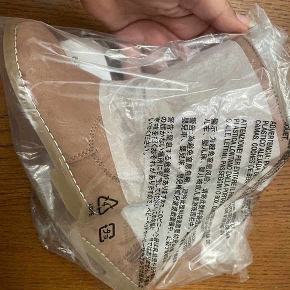 Old Navy Faux-Suede Tall Toddler Girl Boots NWT - Picture 5 of 5